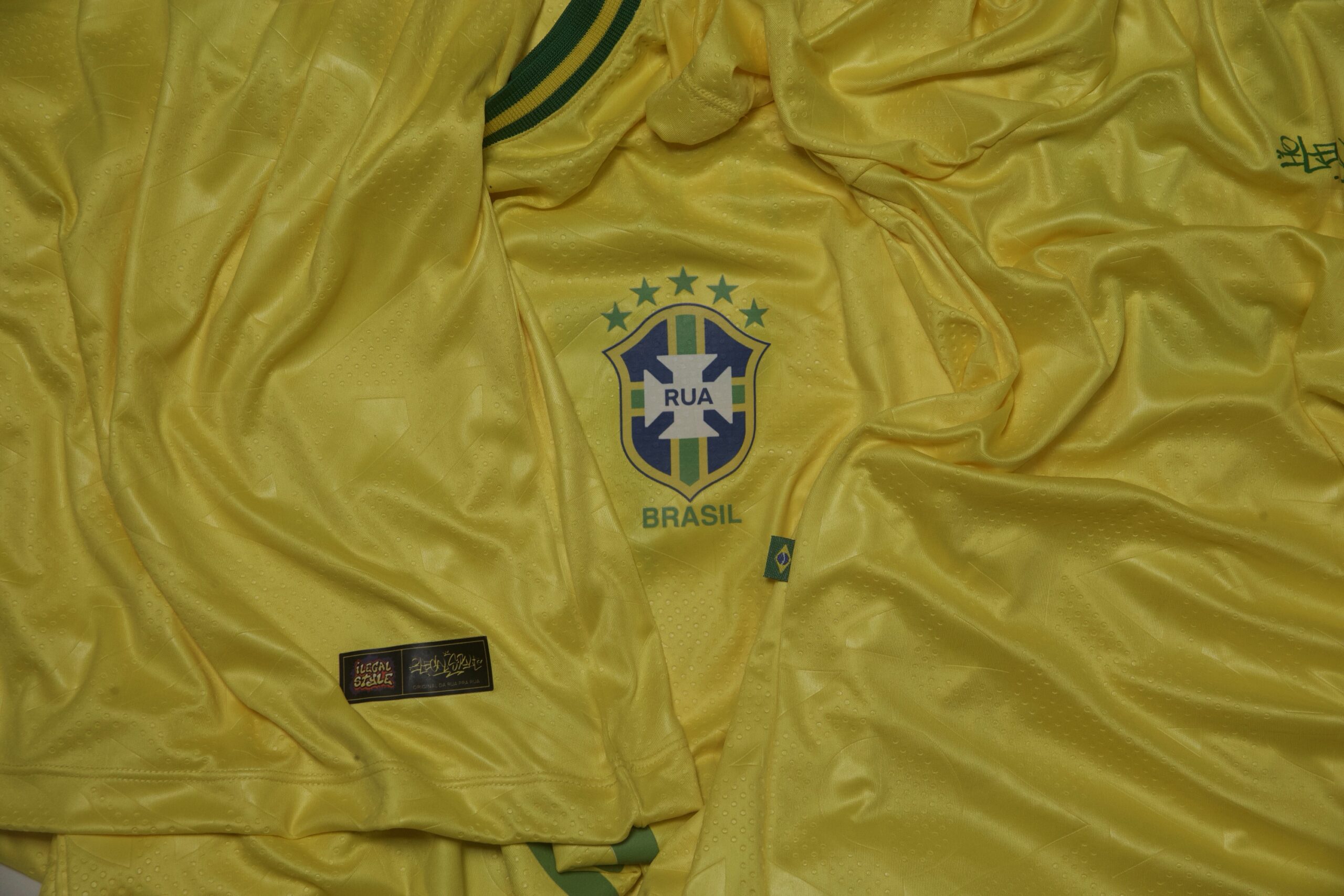 Camisa oversize da seleção Brasileira ilegal style - Imagem 5